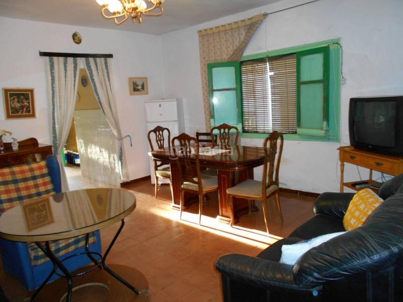 Foto 835c2a7e-83f9-444d-bf8b-ed8e2cdbc833. Casa amb aparcament a pedanías de Badajoz Badajoz