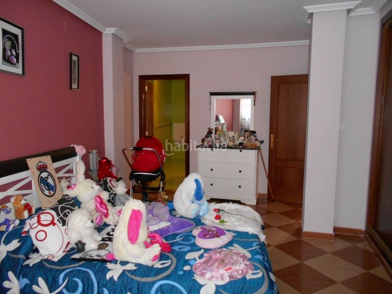 Foto 7d218135-b34e-4844-92e7-3acb35919ad0. Casa amb aparcament a Cerro de Reyes Badajoz