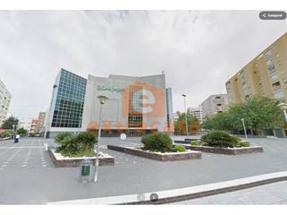 Affitto Locale commerciale in Santa Marina. Alquiler de local comercial en pleno centro de badajoz