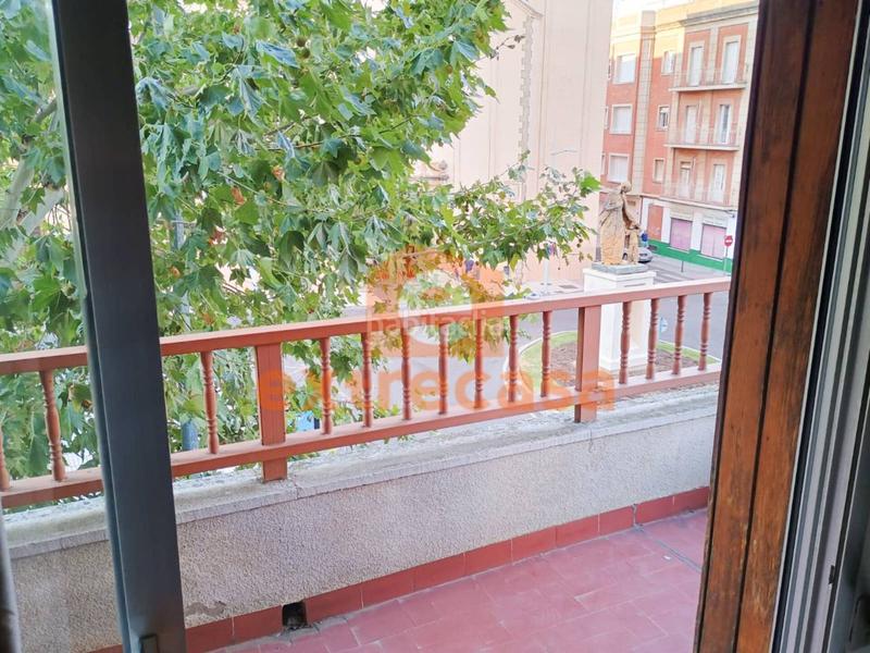 Foto ad8cb92c-b91a-44f9-92f1-f7b25460eb2e. Alquiler piso para estudiantes alquiler de piso en pleno centro en Badajoz