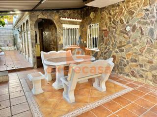 Chalet en Carretera de Sevilla - Los Montitos. Chalet en venta en la urbanización çlub campo pino en badajoz
