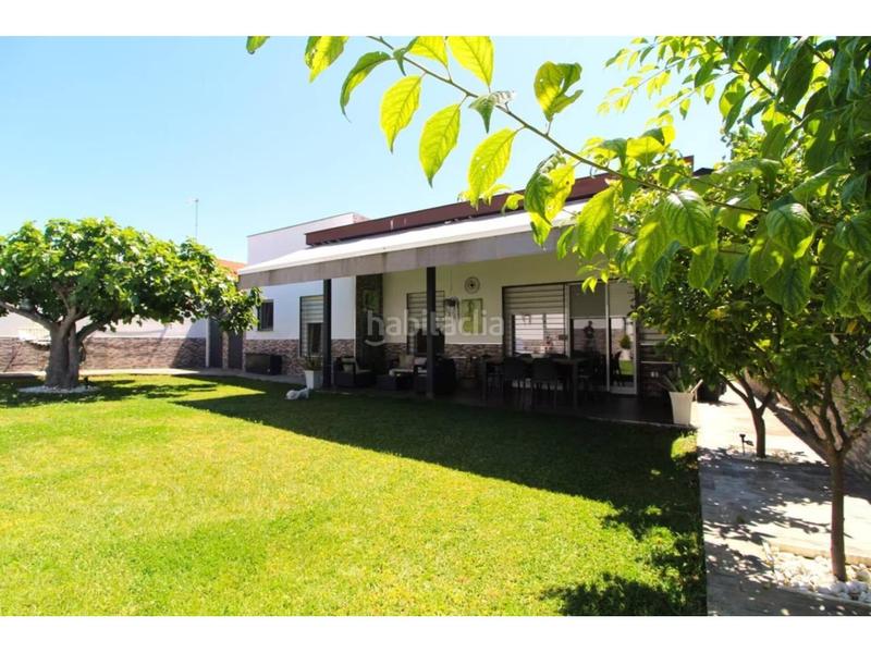 Foto 0f89d1c9-d030-4e57-9cc0-872c340623f6. Chalet dans Avenida Elvas Badajoz