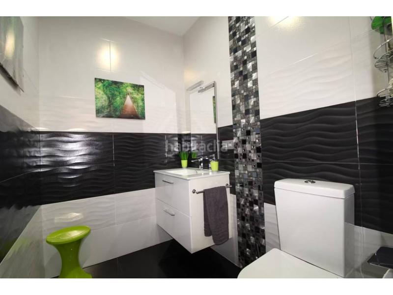 Foto 6dce9d71-6c85-40dd-85ed-2e3bf5f98ec3. Chalet dans Avenida Elvas Badajoz