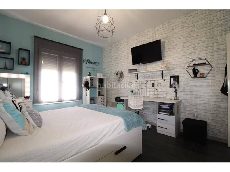 Foto 857a32ec-8198-48f1-89a8-865e98eae373. Chalet dans Avenida Elvas Badajoz