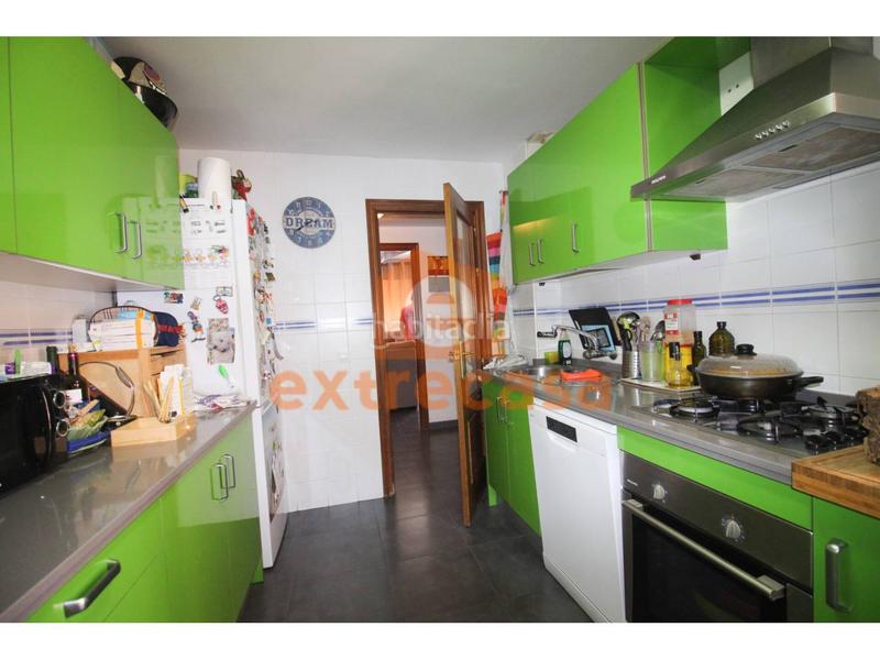 Foto 55f5e38c-92c2-4f27-93f4-c4540a8a257f. Piso venta de un piso 4 habitaciones en maría auxiliadora en Badajoz