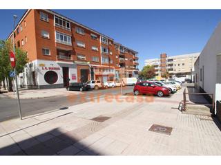 Pis a Maria Auxiliadora - Barriada de Llera. Venta de un piso 4 habitaciones en maría auxiliadora