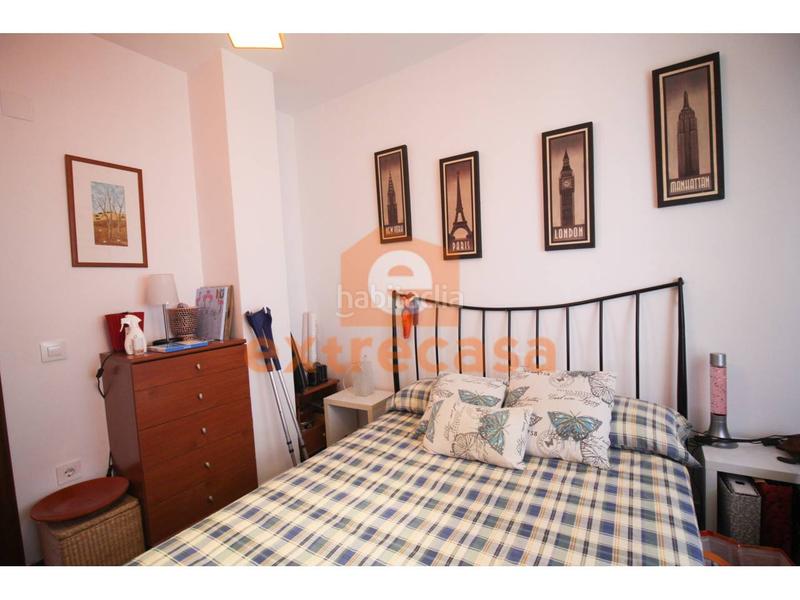 Foto 6343998e-ae06-47cd-bbdf-0eae2e350d5e. Piso venta de un piso 4 habitaciones en maría auxiliadora en Badajoz