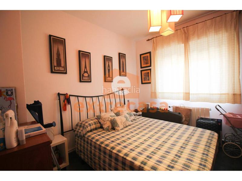 Foto a5d4bed5-2058-40d5-960f-178a25cd5f35. Piso venta de un piso 4 habitaciones en maría auxiliadora en Badajoz