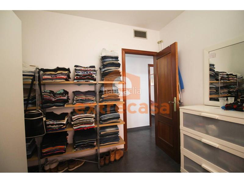 Foto d17f82e5-4ae4-44e4-af07-bda72d5a4883. Piso venta de un piso 4 habitaciones en maría auxiliadora en Badajoz