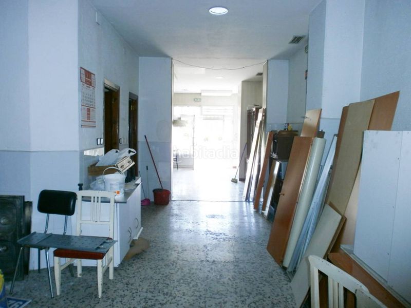 Foto 93a91ac9-c587-4163-9c7b-8bef09a907fe. Local comercial a Pardaleras Badajoz