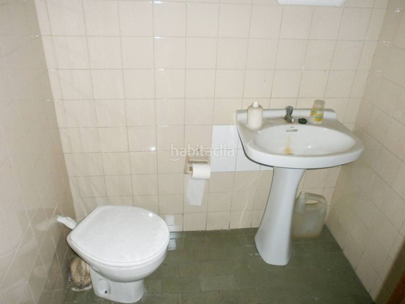 Foto f5ca924d-7de7-4e75-a9ff-389aa7f7c524. Local comercial a Pardaleras Badajoz