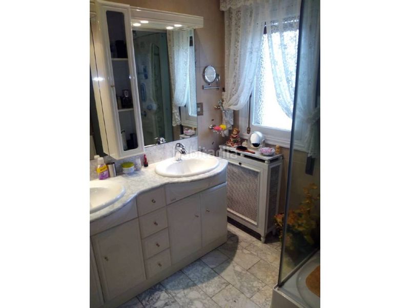 Foto a25b2b95-9990-49e0-8d76-33966b5d4504. Chalet con riscaldamento parcheggio in Carretera de Sevilla - Los Montitos Badajoz