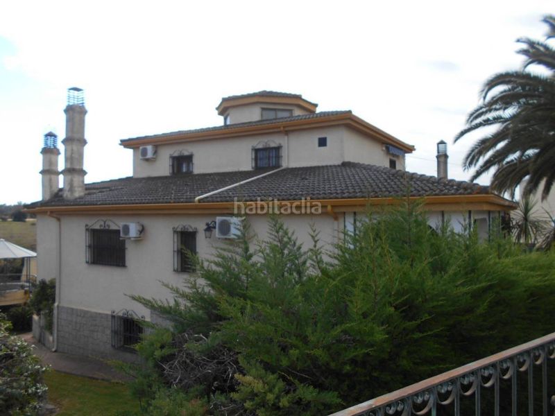 Foto bc62047a-95b0-47fc-be77-18200de97af9. Chalet con riscaldamento parcheggio in Carretera de Sevilla - Los Montitos Badajoz