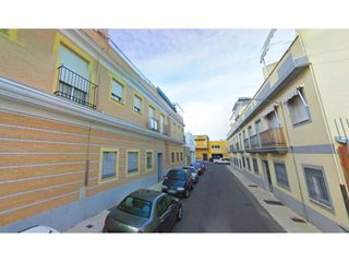 Lloguer Aparcament cotxe  Calle traseras del junco. Alquiler de garaje en san roque badajoz