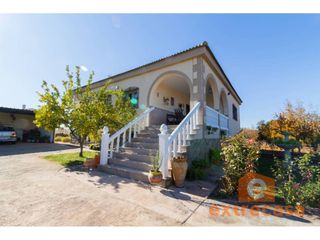 Xalet en Dehesilla de Calam�n - Campomanes. Chalet en venta en campomanes