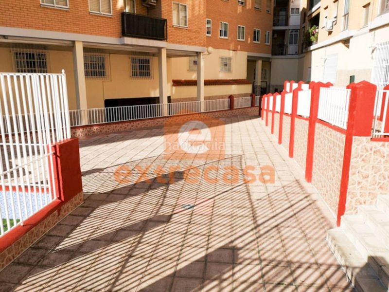 Foto c78a2ae7-cba4-412c-b10d-e2258c0c7939. Lloguer pis amb piscina a La Estación Badajoz