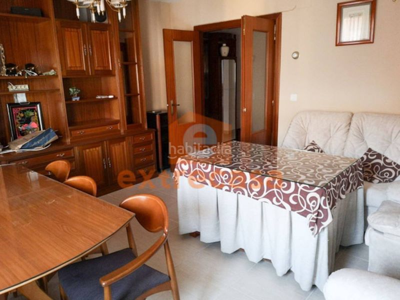 Foto 021e4d75-401d-4a0f-99ab-9e77f3854a59. Rent flat with pool in La Estación Badajoz