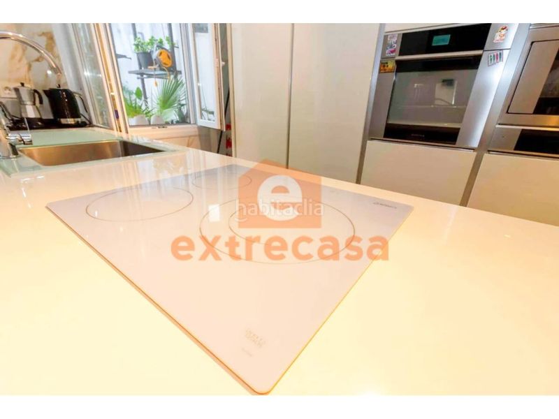 Foto b28d7d6f-faa7-4cf7-add9-7f0976290a7b. Casa amb calefacció a Casco Antiguo Badajoz