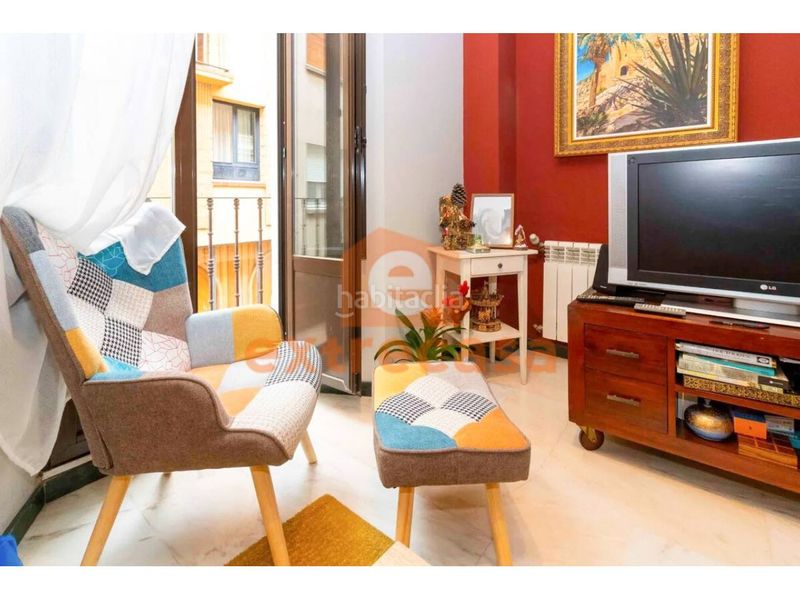 Foto c630bc4d-69b1-4b67-8e4d-d24aef761640. Apartament amb calefacció a Casco Antiguo Badajoz