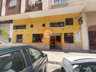 Lloguer Local Comercial a San Roque - Ronda Norte. Local adaptado como bar restaurante san roque