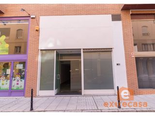 Lloguer Local Comercial a Casco Antiguo. Local comercial en alquiler