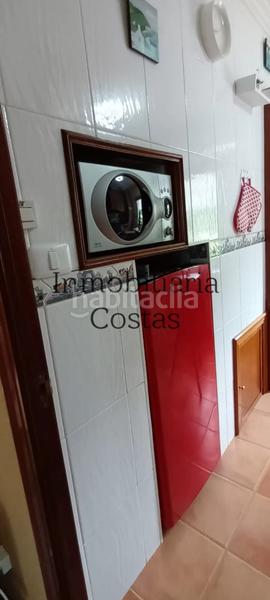 Foto c522e40b-560d-456c-b358-f7d44fece81a. Casa amb calefacció aparcament a Alcabre Vigo