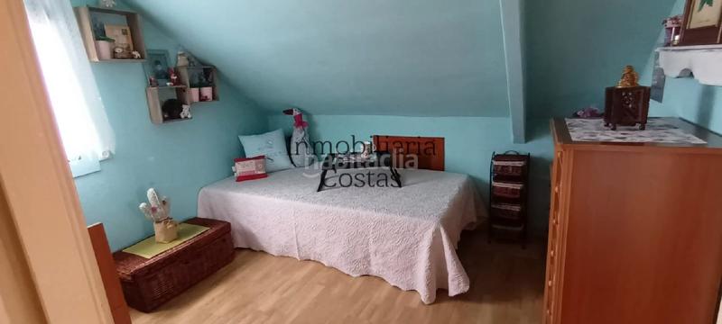 Foto e35b0671-b4e3-40e8-abcd-f4a5f7b266de. Casa amb calefacció aparcament a Alcabre Vigo