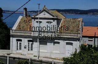 Casa a Bueu. Casa  bueu centro