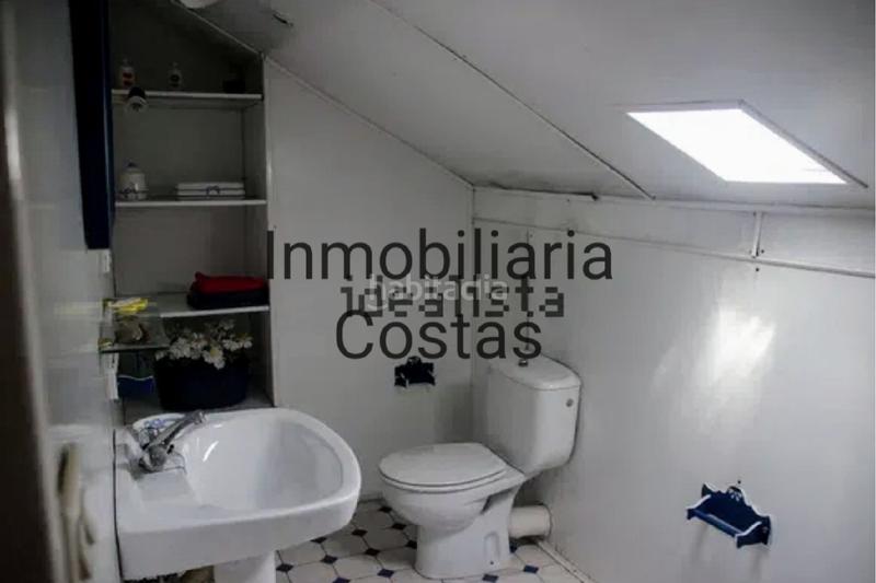 Foto fe935ed2-a227-4a5b-bb85-2259ff015e08. Casa amb calefacció aparcament a Bueu