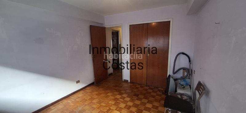 Foto 725a3e3d-10c2-43a6-bef2-88b3a75489dc. Appartement avec chauffage parking dans Berbés - Peritos Vigo
