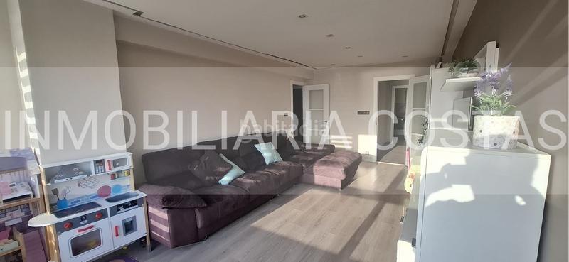 Foto 0b7e9aba-e670-4965-9712-8f2672f3629c. Piso  torrecedeira en Berbés - Peritos Vigo