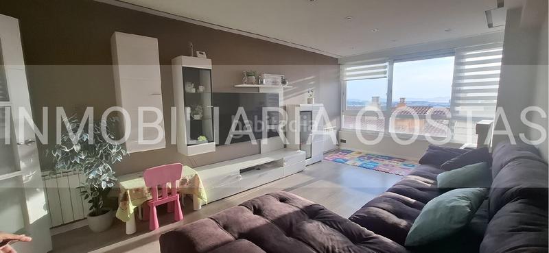 Foto 54191ab3-fbfc-407c-a321-9ce1989097be. Piso  torrecedeira en Berbés - Peritos Vigo