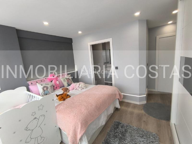 Foto 717b3ef0-acc9-4f7b-9370-2601588cbb79. Piso  torrecedeira en Berbés - Peritos Vigo