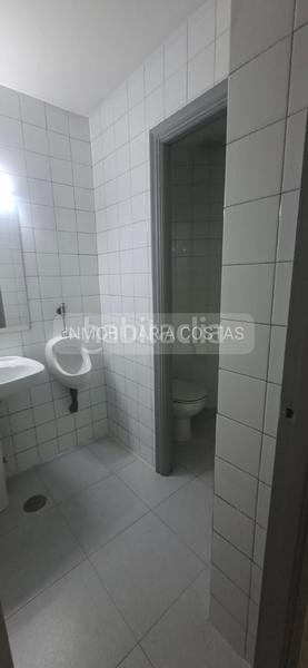 Foto 04514100-50f4-43d7-9123-7f021f551d72. Local comercial a Centro - Areal Vigo