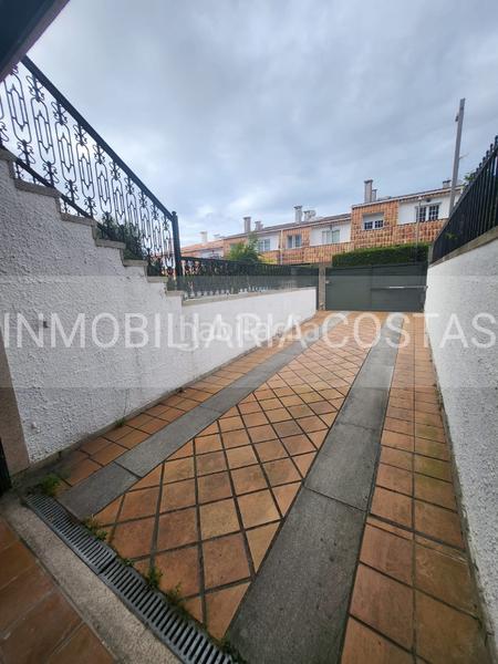 Foto 5db1a968-f67e-4b25-a735-e2eb5784dfaf. Chalet con riscaldamento parcheggio piscina in Baiona