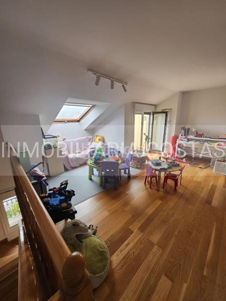 Foto 87291cb2-e626-4453-93b5-9cca7ac0e9e9. Chalet con riscaldamento parcheggio piscina in Baiona