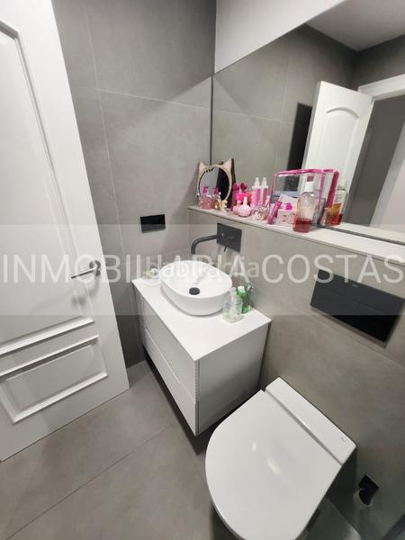 Foto 92ca70c8-bcf0-46c7-8a07-c2f2eb745bf8. Chalet con riscaldamento parcheggio piscina in Baiona