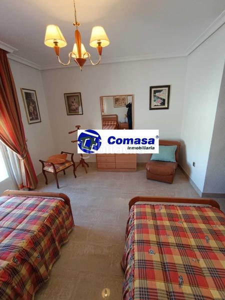 Foto 2c7bde9f-d952-4201-a980-6322f4829081. Casa amb calefacció aparcament a Martos