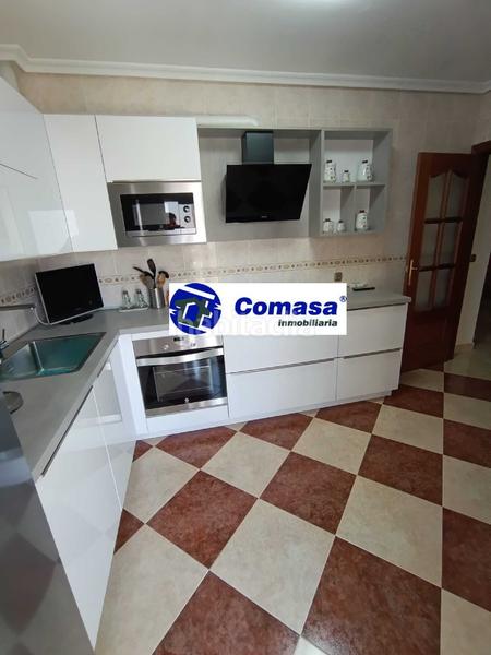 Foto 540a40b2-4210-491c-827b-d6e592e0a716. Casa amb calefacció aparcament a Martos