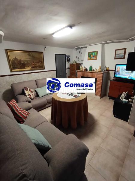 Foto bfd9b641-9f37-47dc-9fba-7d2f266737e8. Casa amb calefacció aparcament a Martos