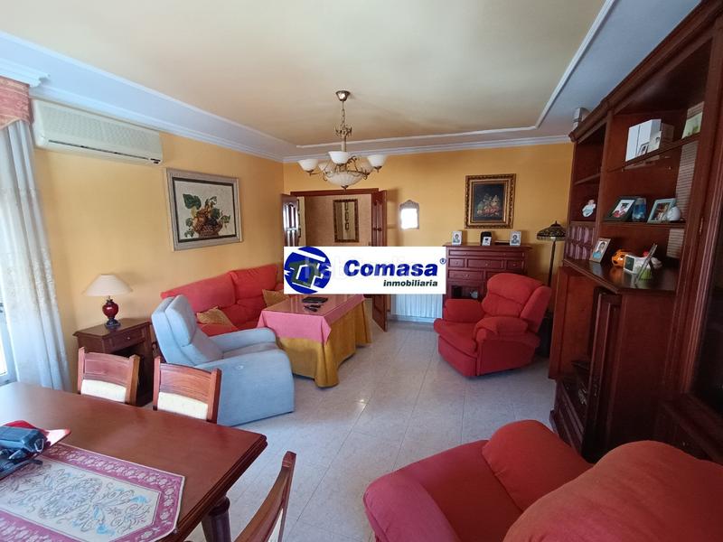 Foto cda0784c-ebaa-44a7-b0ed-a559569f2bff. Pis amb calefacció a Martos