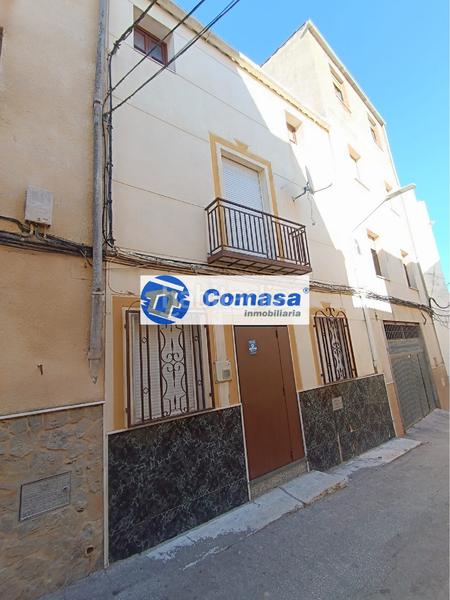 Foto 01a375fb-f4f2-4921-99ac-8195ac6f7e4a. Casa amb calefacció a Fuensanta de Martos