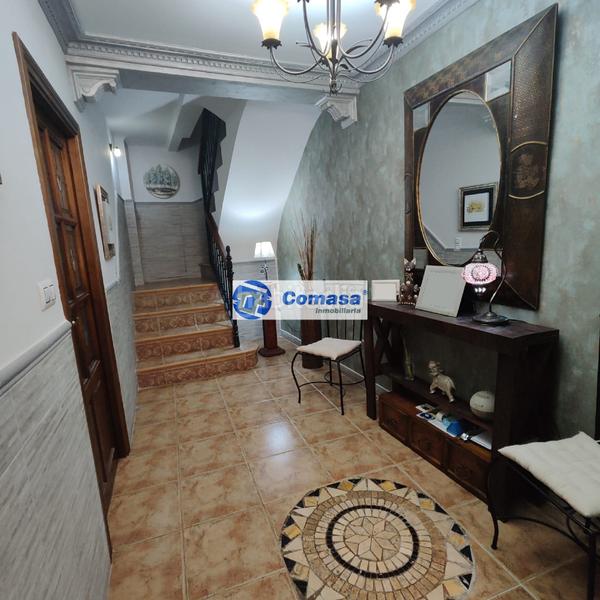 Foto 38614254-da4f-47e9-ba6d-1561aad53b13. Casa amb calefacció aparcament a Martos