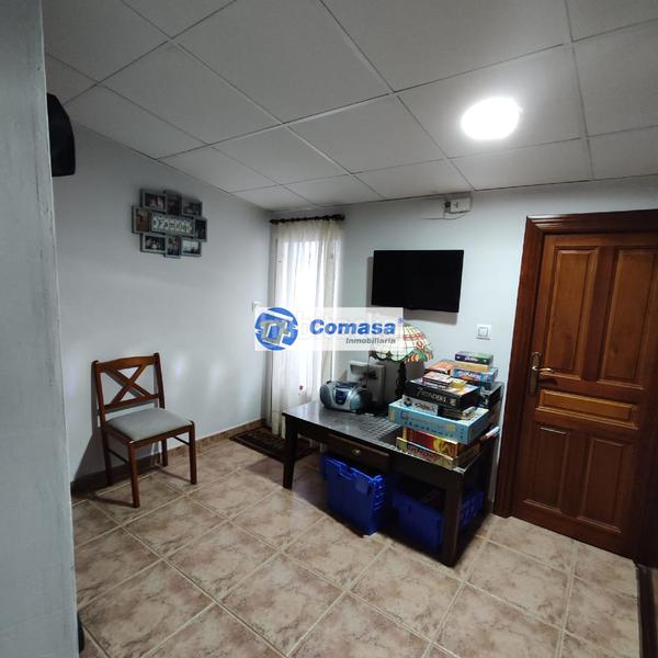 Foto 57f93060-3279-484a-8175-e7daa6861a81. Casa amb calefacció aparcament a Martos