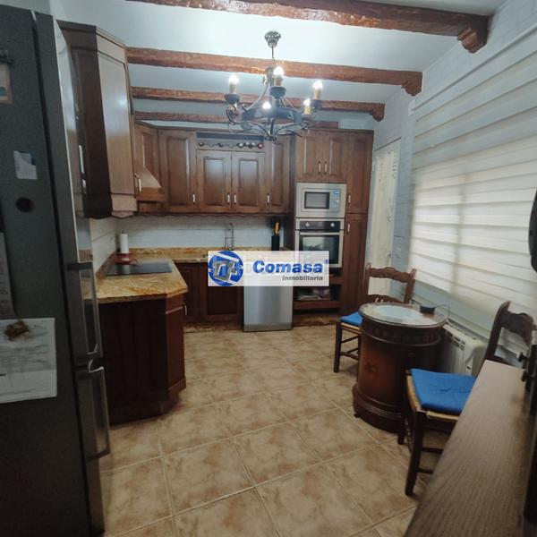 Foto e44b21fc-3fca-477f-a6b5-619aaac88284. Casa amb calefacció aparcament a Martos