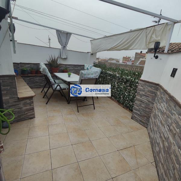 Foto e966374f-5fee-424b-8c44-971d1acb4eba. Casa amb calefacció aparcament a Martos