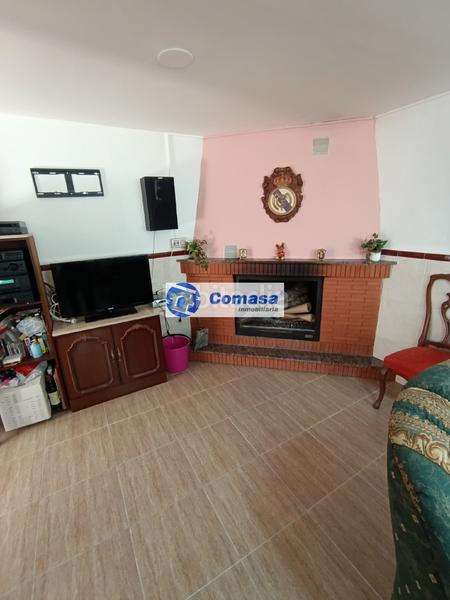 Foto 0df6480a-e955-4e3d-b4e7-ac2b450e5bcd. Casa amb calefacció aparcament a Martos