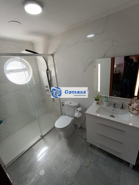 Foto 310e9e24-1e1d-4cec-828d-947a92dbf9ab. Casa amb calefacció aparcament a Martos