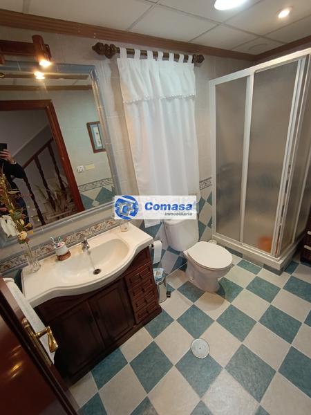 Foto 4c480d60-0ff1-4502-b7cb-6b4d566f93e0. Casa amb calefacció aparcament a Martos