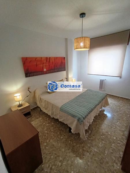 Foto 2e938b27-9edc-443f-bb0f-d2b79a0b6f10. Lloguer pis amb aparcament piscina a Martos